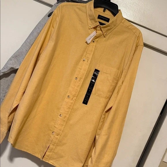 Banana Republic Yellow Men's Shirt - Picture 3 of 3